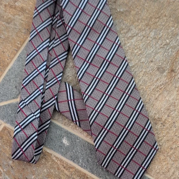 Burberry Checkered Silk Tie in Black, Red, and White - Picture 5 of 7
